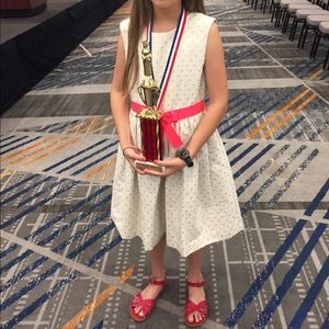 Mini Boden gold dot sleeveless party dress w bow